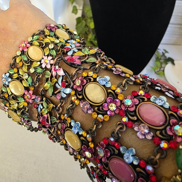 Vintage Antique Gold Bracelet With Floral Flowers Design - Picture 10 of 11